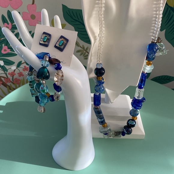 Glass jewelry set - Picture 11 of 15